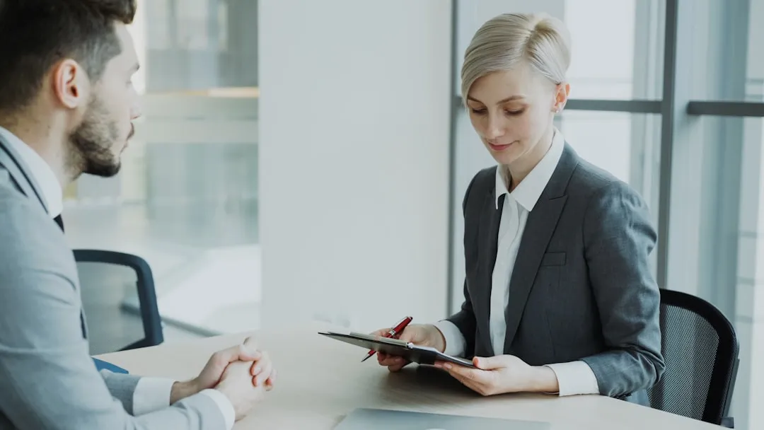 Separate documents before applying. Have your RG (identity card), CPF (tax ID), diploma, certificates, professional registration, and any required proof on hand so you don’t risk disqualification for missing a required item.